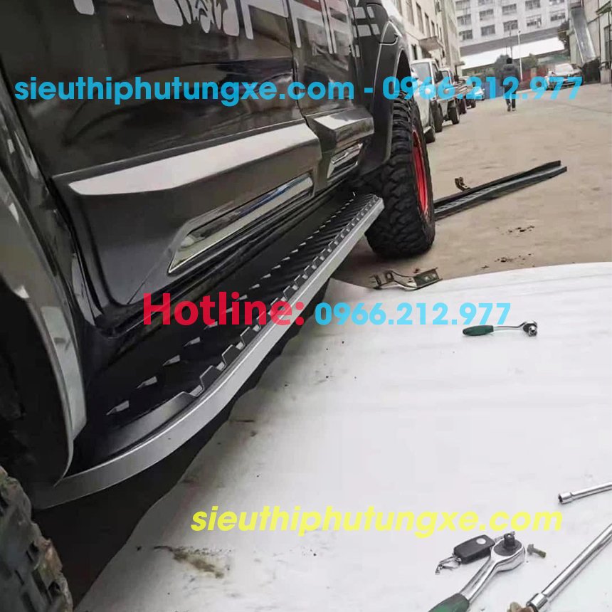 Bệ bước chân ( Bậc bước chân ) xe Ford Ranger