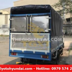 xe-tai-Isuzu-1T5-thung-mui-bat-QKR77FE4-h271-600x450