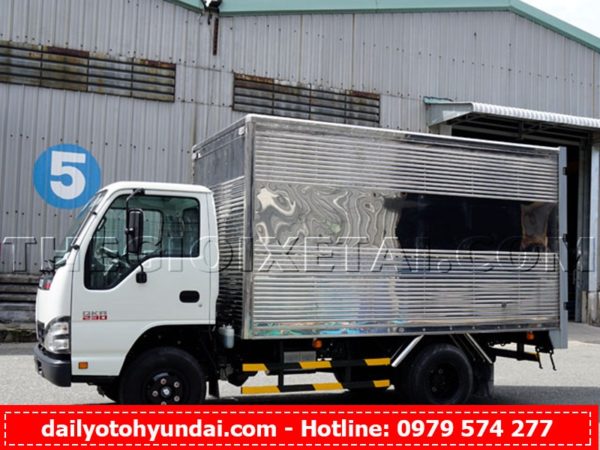 xe-tai-isuzu-qkr77fe4-2t4-thung-kin-h1280-600x450 xe-tai-isuzu-qkr77fe4-2t4-thung-kin-h1280-600x450