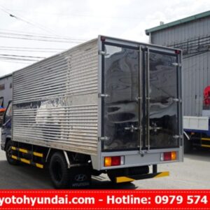 xe-tai-iz49-thung-kin-h2-1-600x450