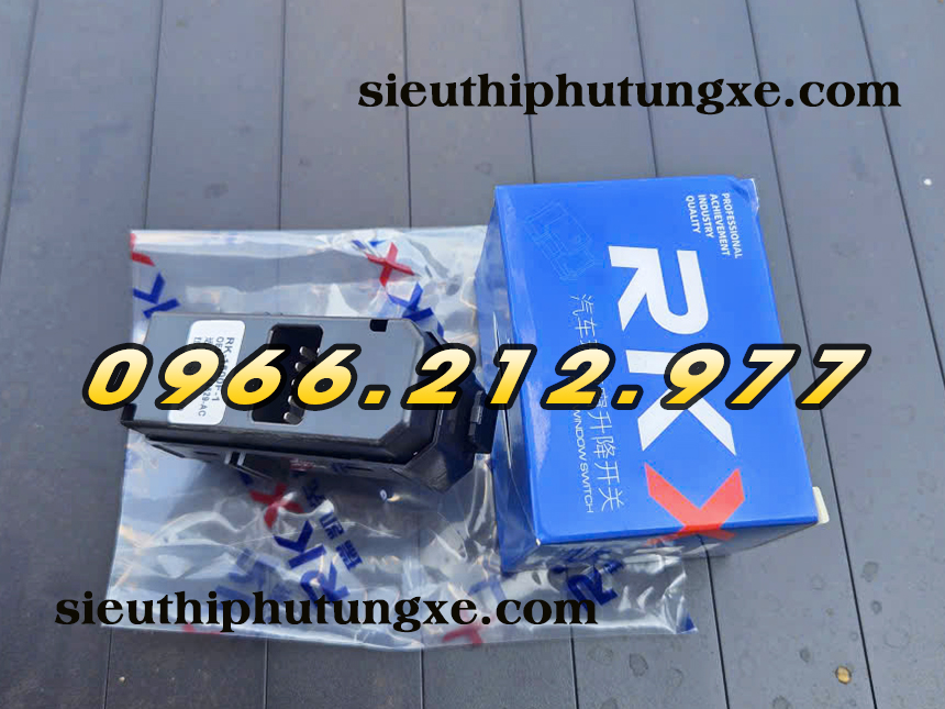 Công tắc bấm kính bên phụ xe tải Đô Thành IZ65 IZ350