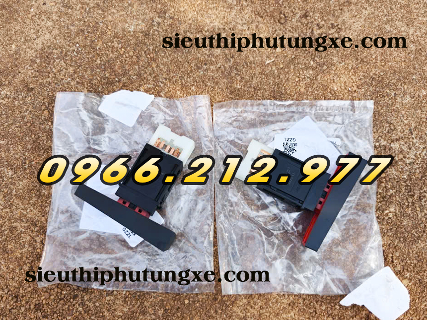 Công tắc báo nguy xe tải Đô Thành IZ49 IZ65
