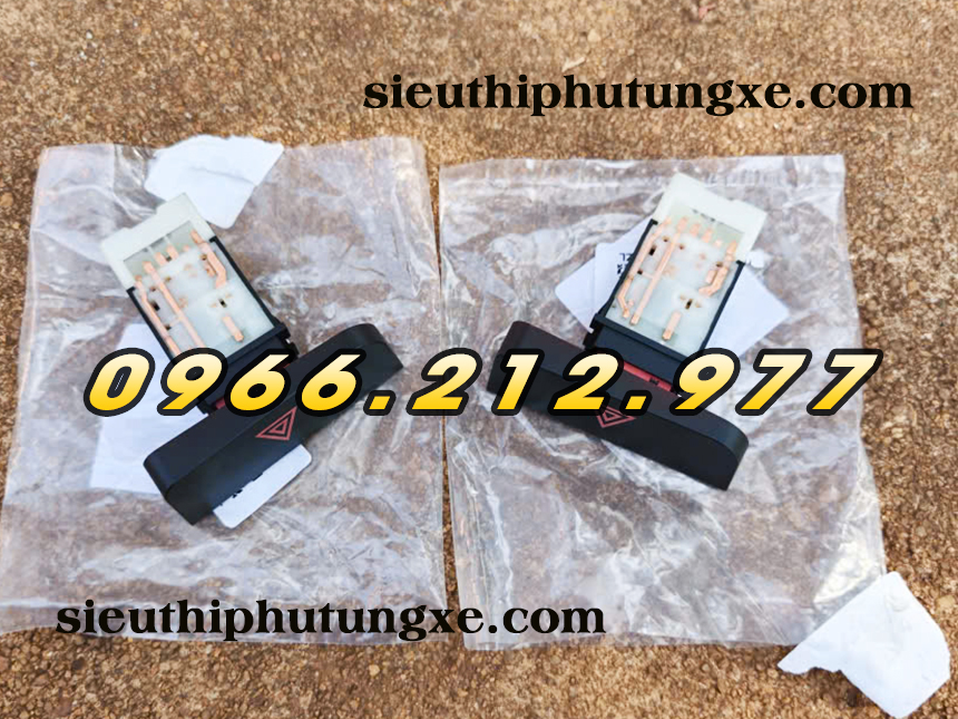 Công tắc báo nguy xe tải Đô Thành IZ49 IZ65
